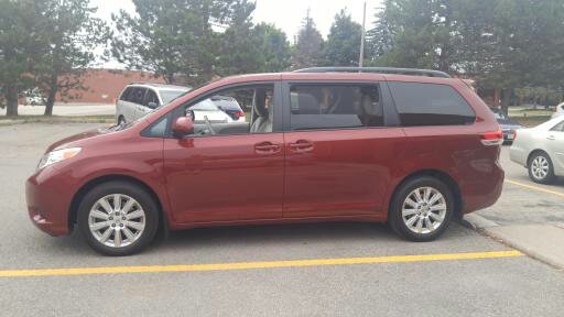 Toyota Sienna Van